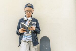 Los puntajes de las pruebas de secundaria, según la Evaluación Nacional del Progreso Educativo de este país, no han mejorado desde principios de los años 1970.