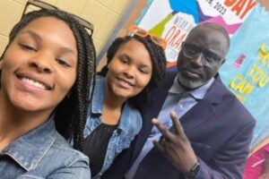 El Dr. Ford con los becarios Booker T. Washington